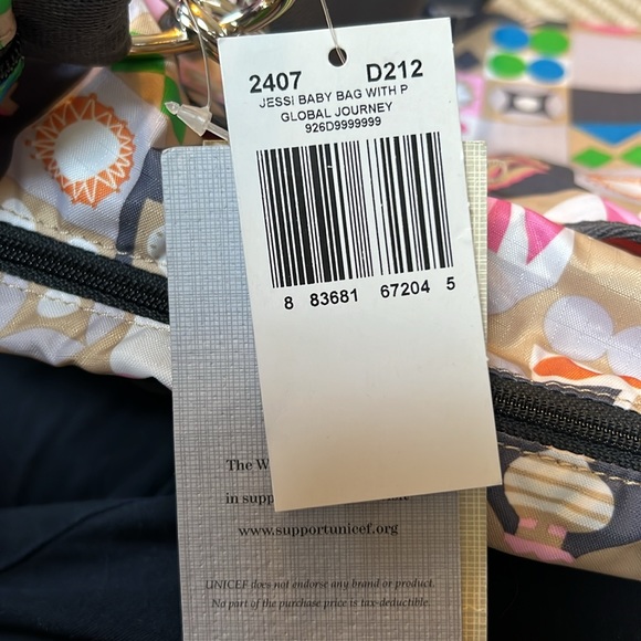 LeSportsac Disney small world Global Journey Baby bag - Picture 6 of 16